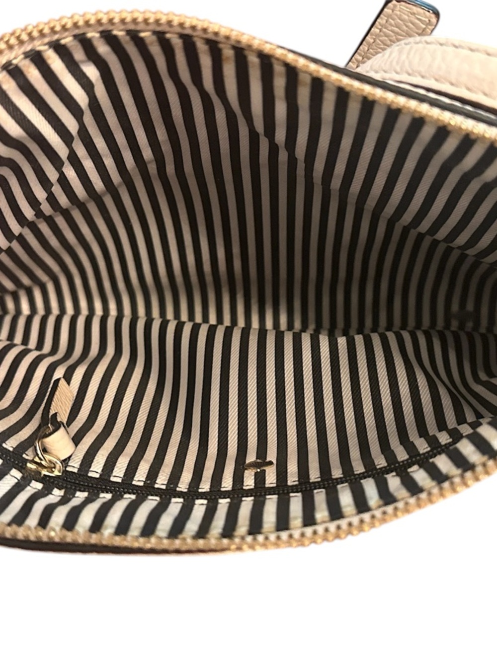 Kate Spade Pebbled Leather Crossbody Bag in Light Beige / Cream with Dusty EUC - Picture 7 of 9